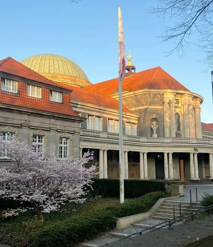 تحصیل پزشکی در آلمان | شرایط و هزینه‌ها 2025