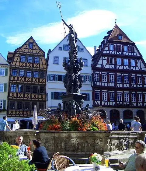 تحصیل پزشکی در آلمان | شرایط و هزینه‌ها 2025