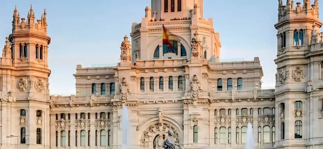 اقامت در اسپانیا از طریق تمکن مالی