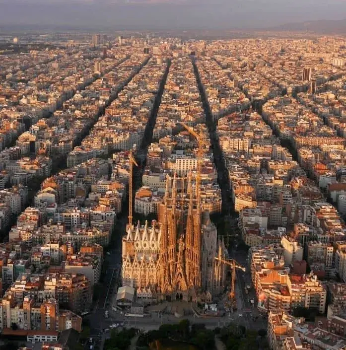 سرمایه‌گذاری در اسپانیا | راهنمای جامع 2025